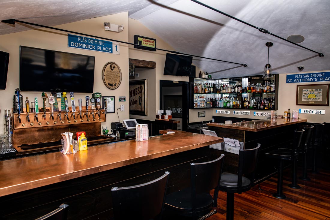 The Greenhouse Pub Bar - Mendon, MA